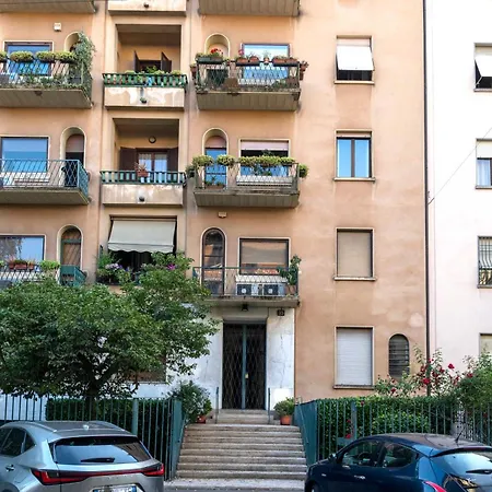 Dream Suites Milano Dateo Esterno foto